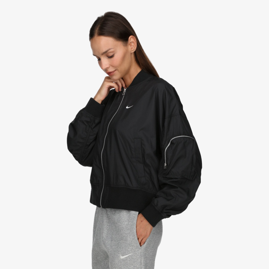 Nike Sportswear Essentials 