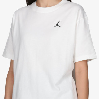Nike Essentials 