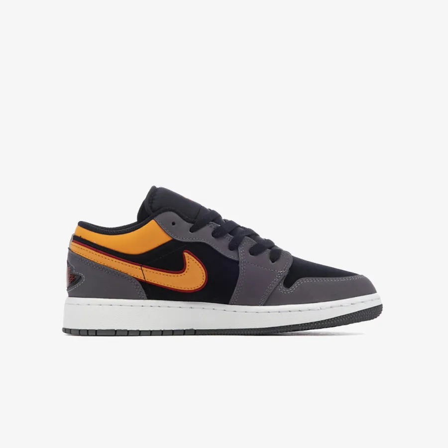 NIKE AIR JORDAN 1 LOW SE BG V2 
