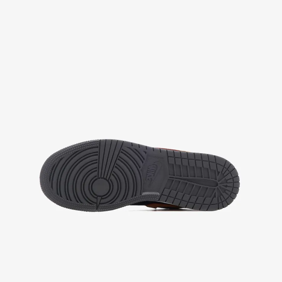 NIKE AIR JORDAN 1 LOW SE BG V2 