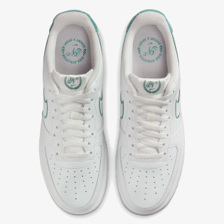 Nike AIR FORCE 1 '07 LV8 CP 