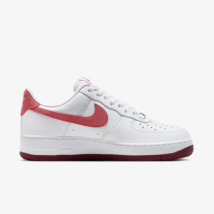 NIKE Air Force 1 '07 