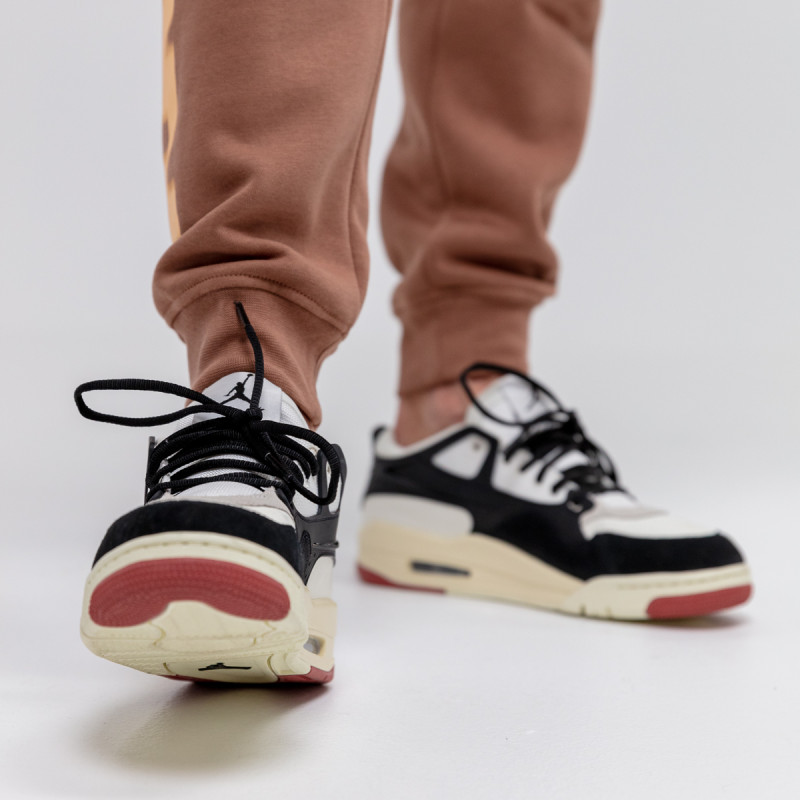 Nike AIR JORDAN 4 RM 