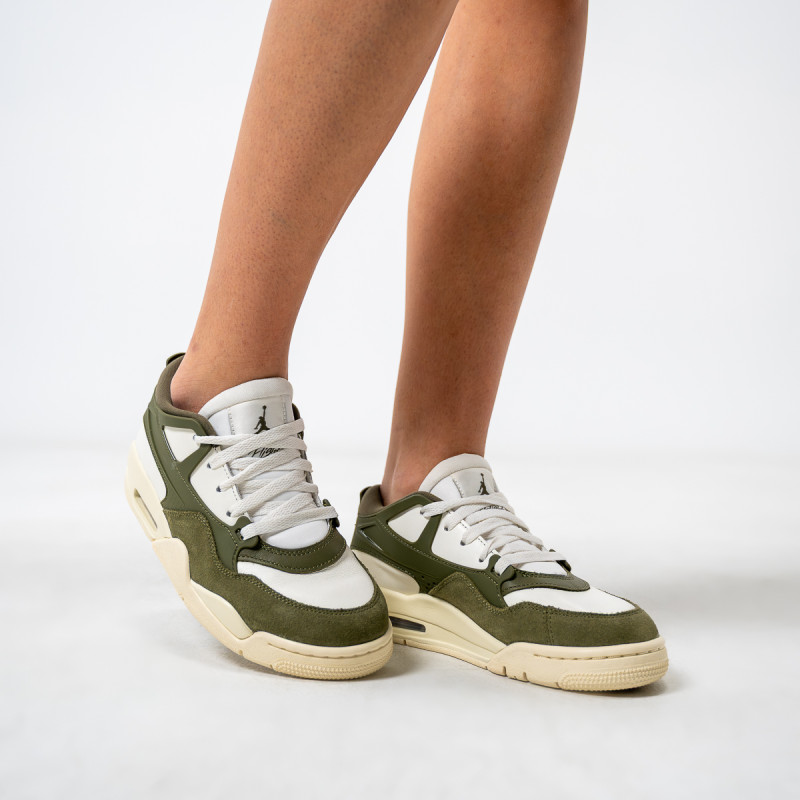 Nike WMNS AIR JORDAN 4 RM 