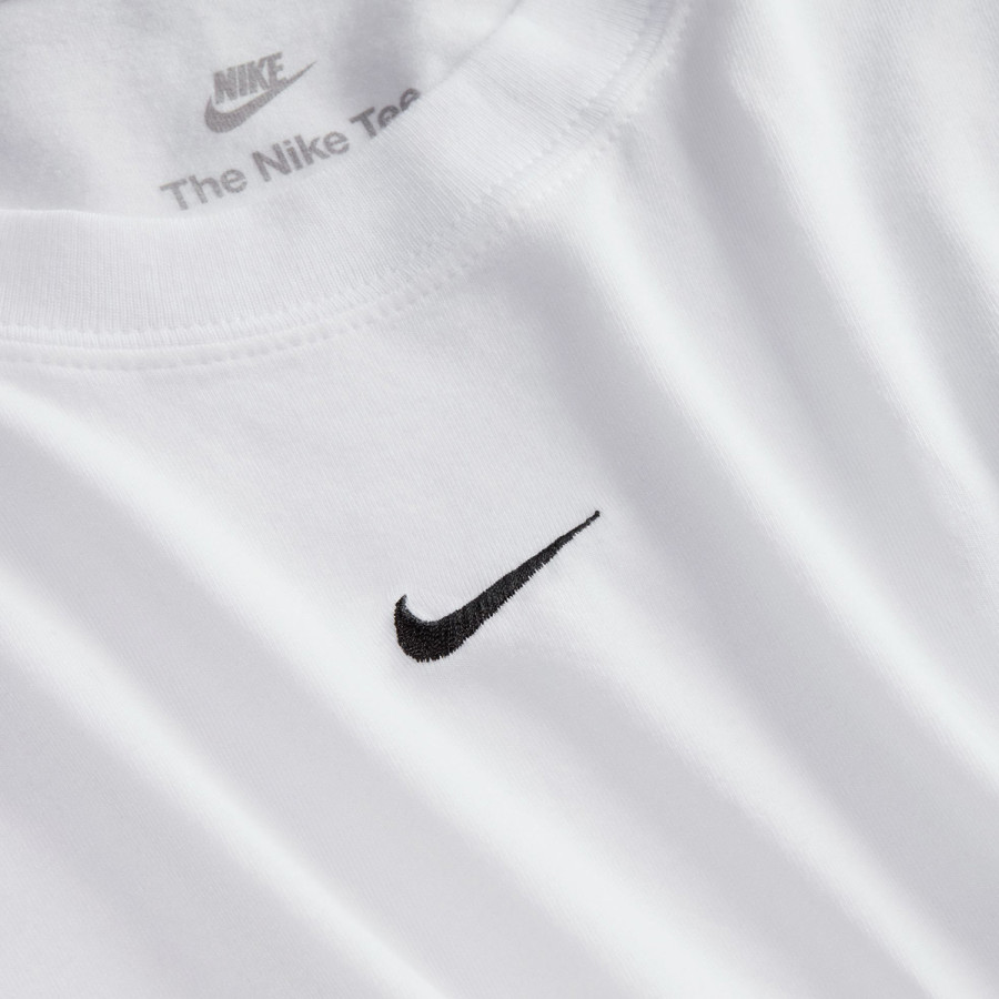 Nike Chill Knit 