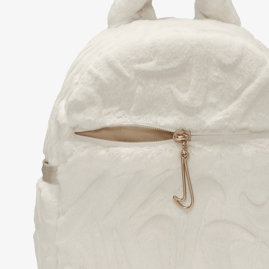 Nike Sportswear Futura