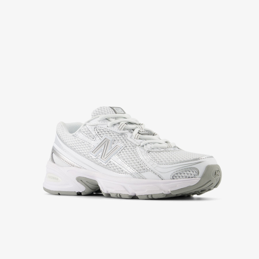 New Balance K 740 