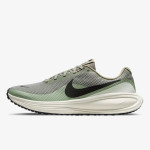 Nike REVOLUTION 8 
