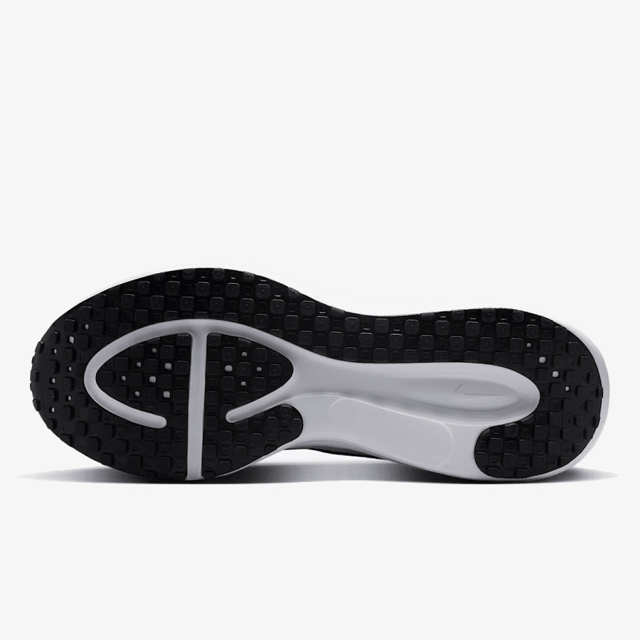 Nike REVOLUTION 8 