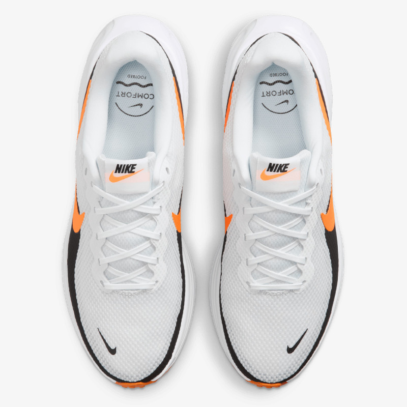 Nike NIKE REVOLUTION 8 