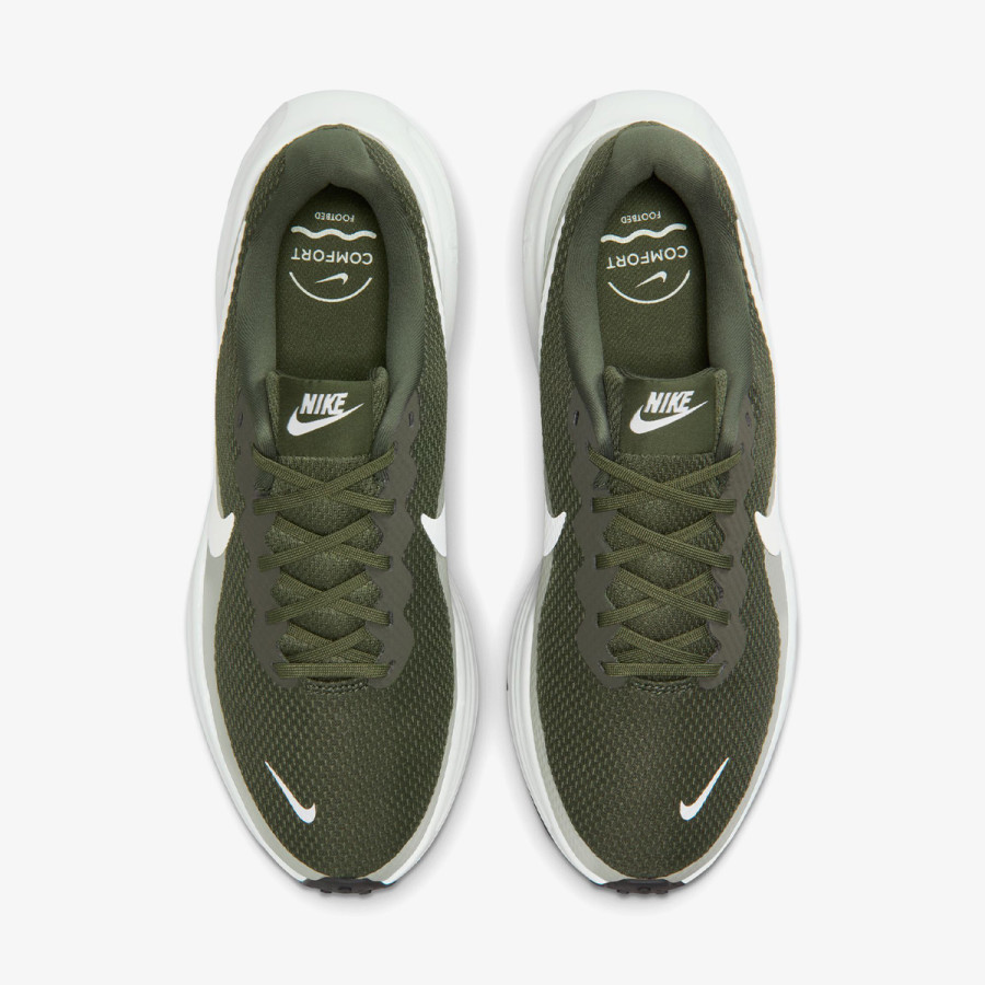 Nike NIKE REVOLUTION 8 