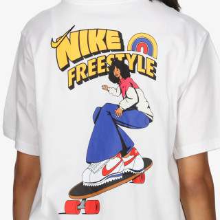 Nike Sportswear 