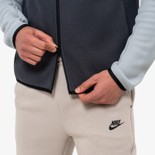 Nike Tech 