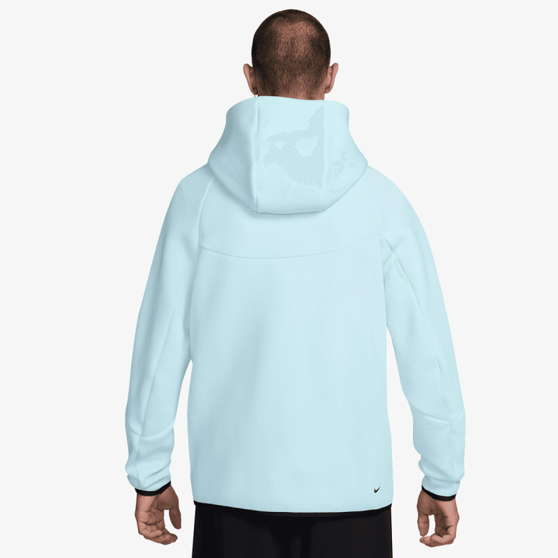Nike Tech 