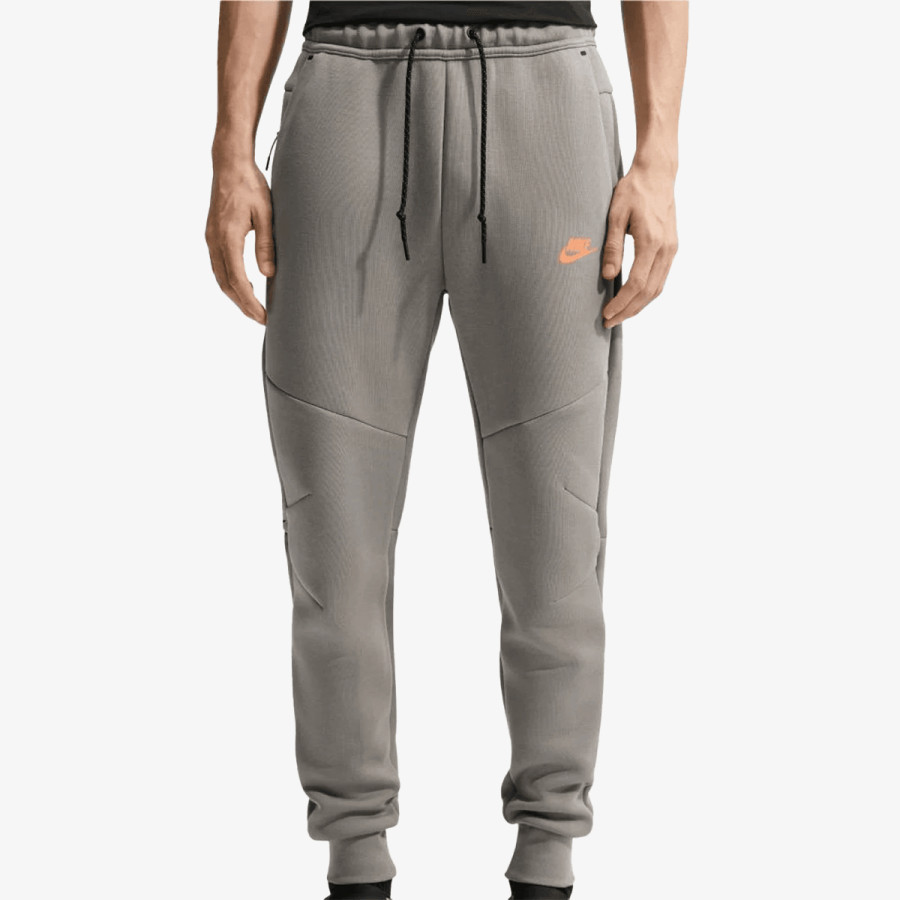 Nike M NK TCH FLC JGGR 