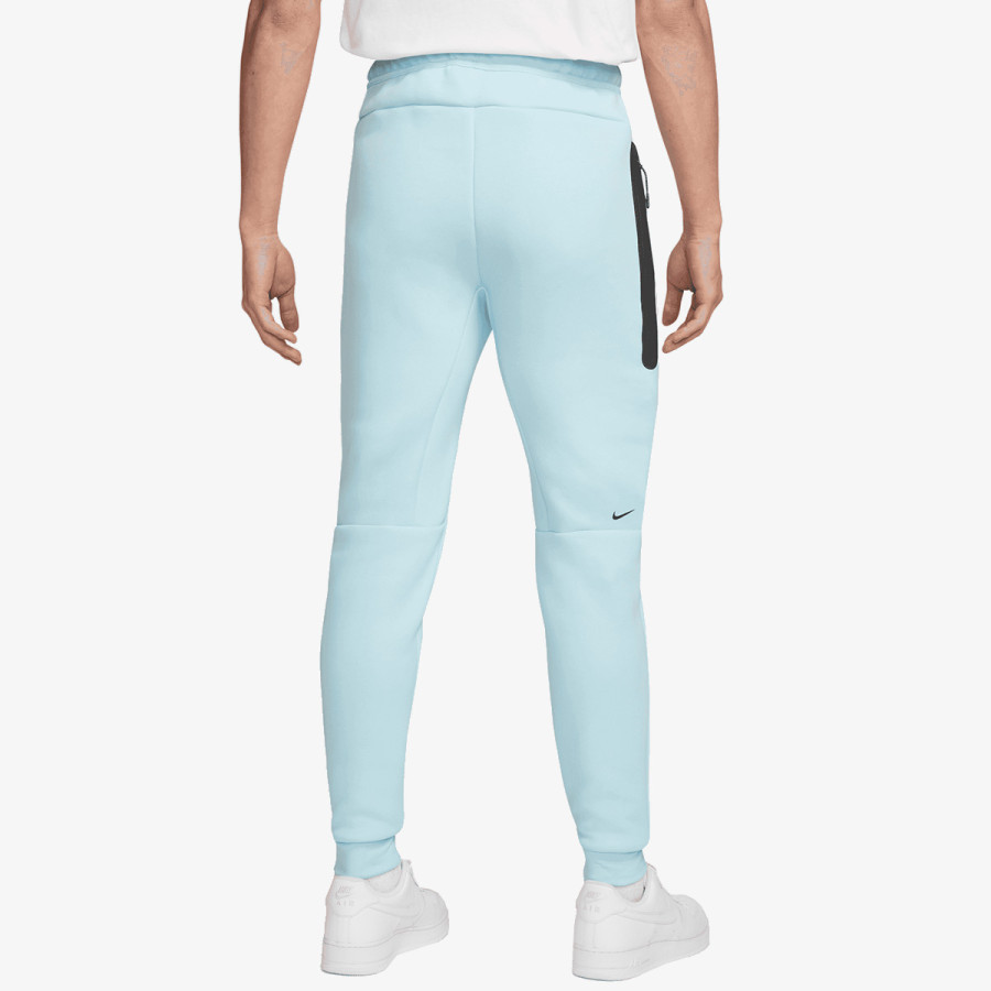 Nike Tech 