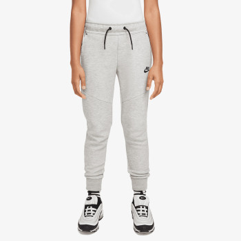 Nike Sportswear 