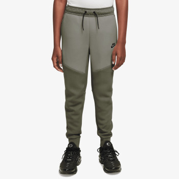 Nike Sportswear 