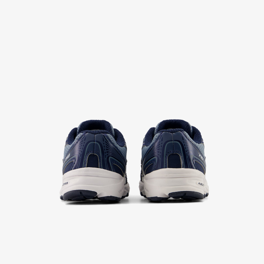 New Balance K 740 