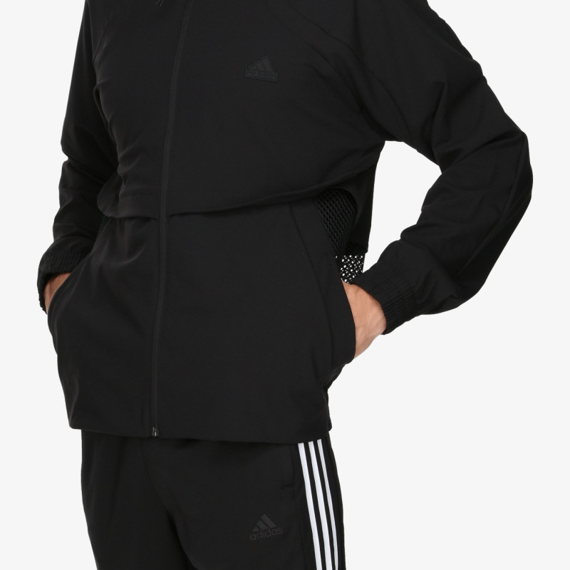 adidas adidas Q3 