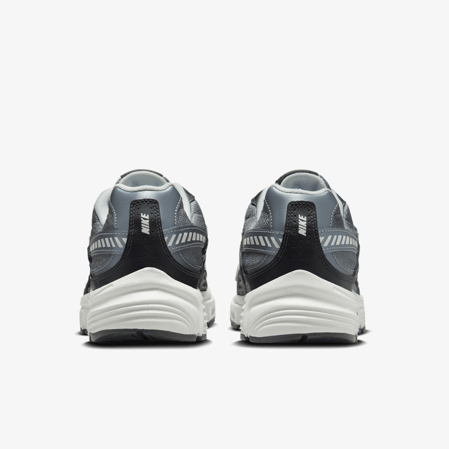 Nike NIKE INITIATOR SC 