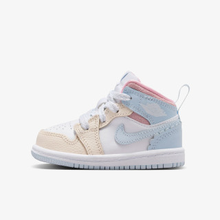 Nike 1 MID SE FEM GT 