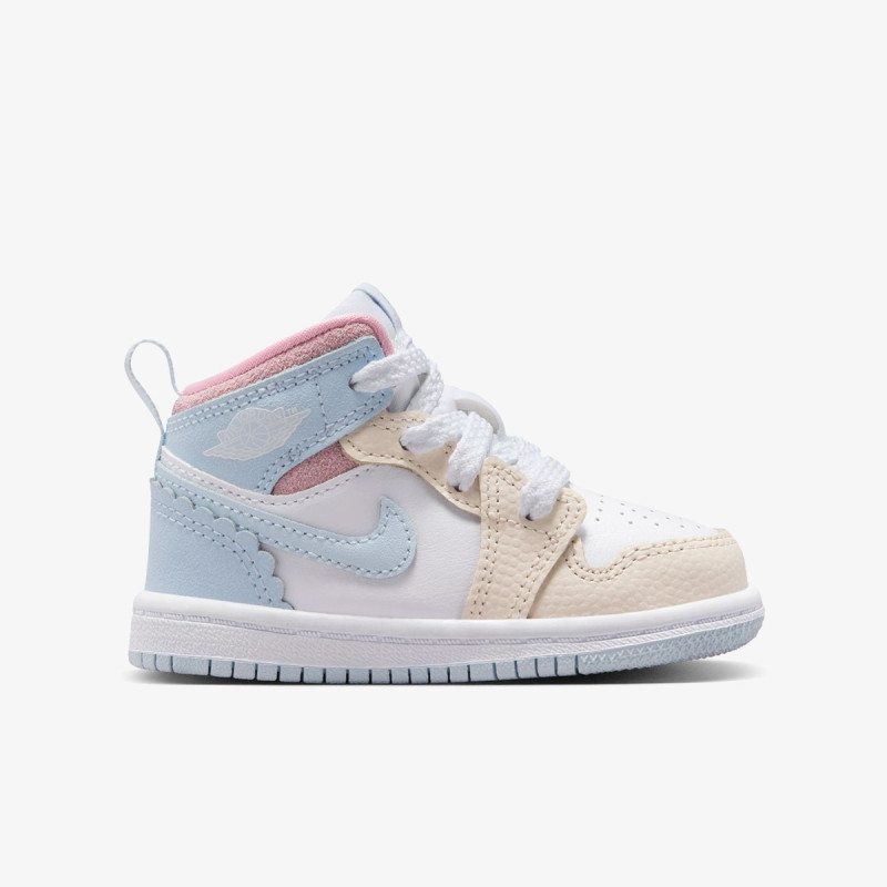 Nike 1 MID SE FEM GT 