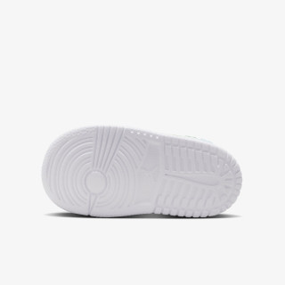 Nike 1 LOW ALT SE FEM GT 