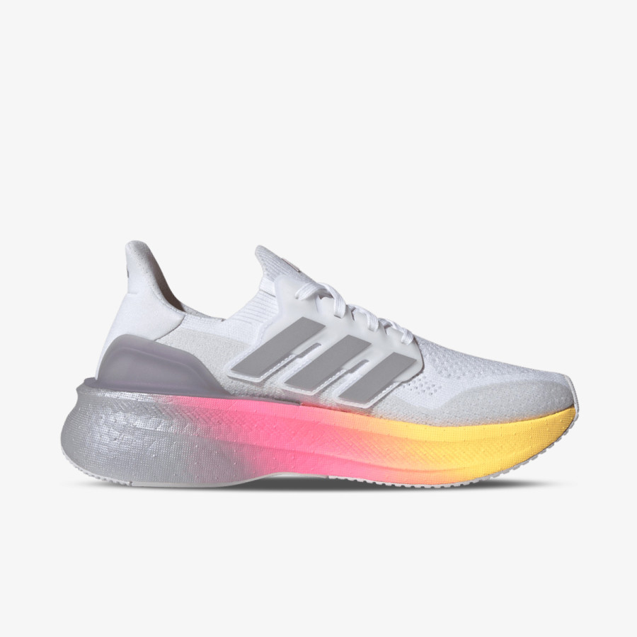 adidas ULTRABOOST 5 W 