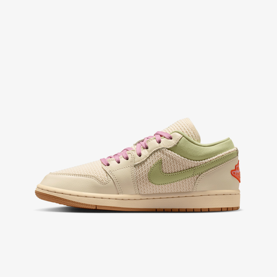 Nike WMNS AIR JORDAN 1 LOW SE 