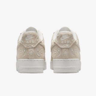 Nike AIR FORCE 1 '07 LV8 