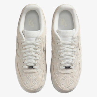 Nike AIR FORCE 1 '07 LV8 