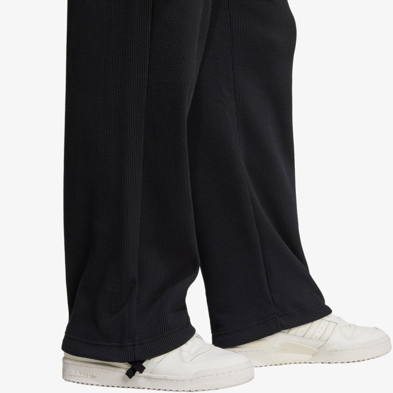 adidas ESSENTIALS PT 