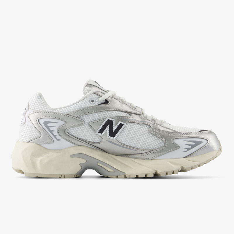 New Balance 725 