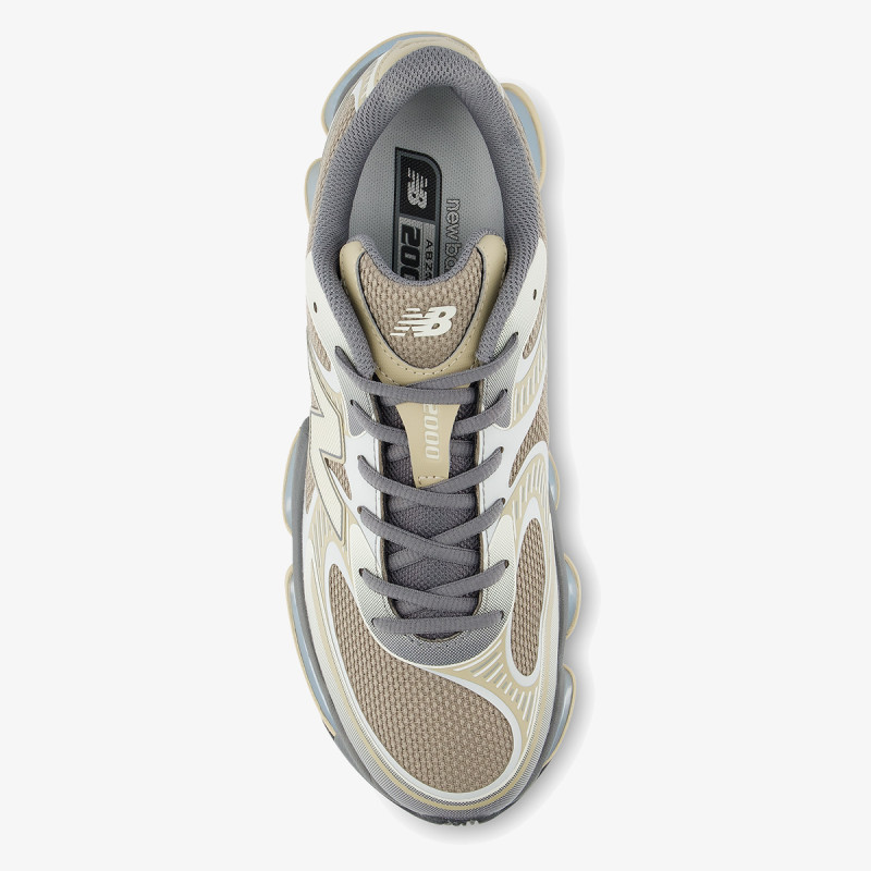 New Balance 2000 