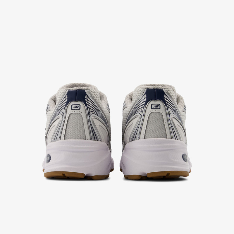 New Balance 740 