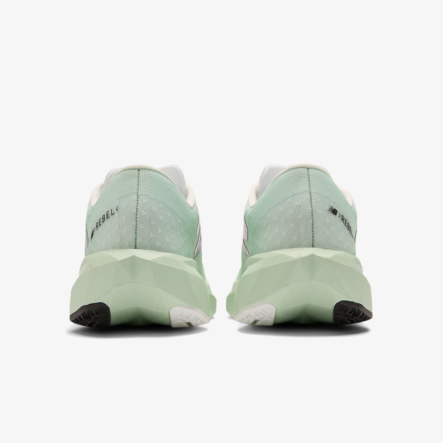 New Balance W FC Rebel 