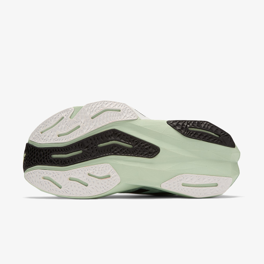 New Balance W FC Rebel 